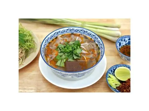 Hình ảnh Chén giò heo thêm