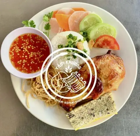 Hình ảnh Cơm tấm đùi gà + bì + chả 