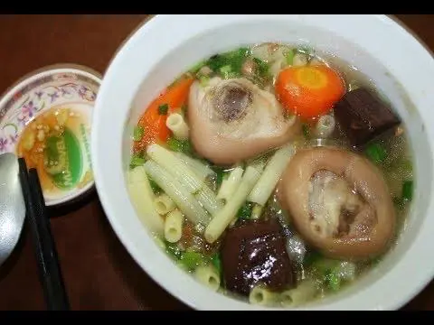 Hình ảnh Nui giò heo + huyết