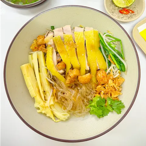 Hình ảnh Miến Trộn Gà Xé 