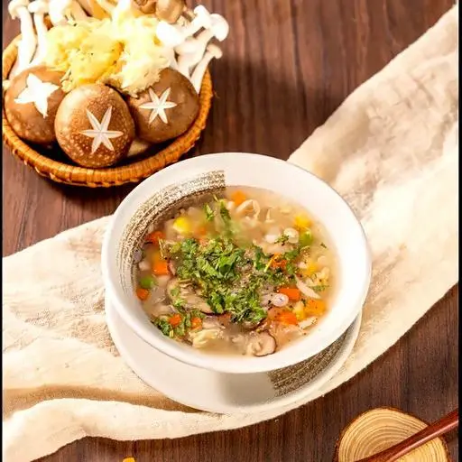 Hình ảnh Súp nấm tuyết chay - vegan white fugus soup