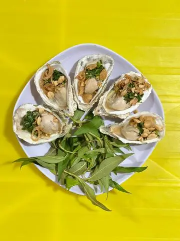 Hình ảnh Hàu nướng mỡ hành