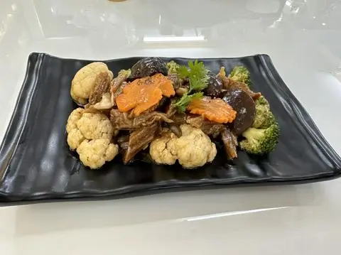 Hình ảnh Bông cải kho tương đậu