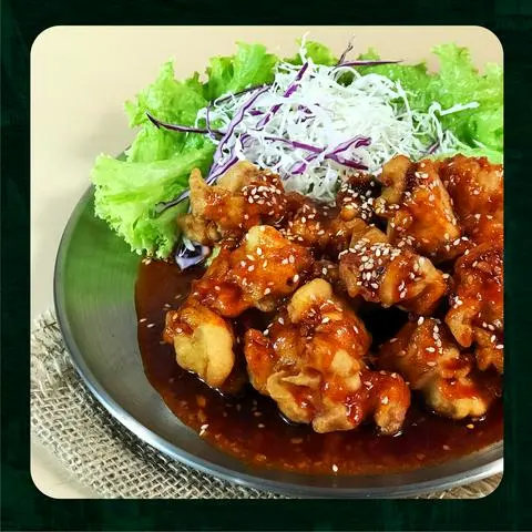 Hình ảnh Gà Viên Sốt Cay Hàn Quốc