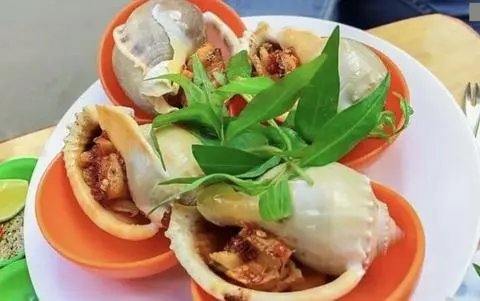 Hình ảnh Ốc tỏi nướng muối ớt tiêu xanh 