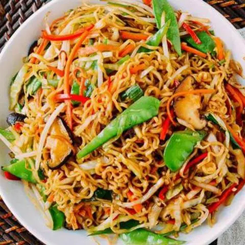 Hình ảnh Mì xào sa tế