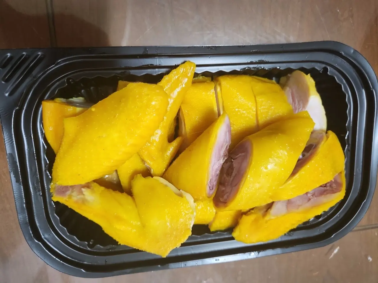 Hình ảnh Gà tam kỳ ủ muối nhà làm nửa con lạnh chặt sẵn