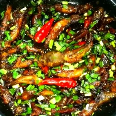 Hình ảnh Cá bống trứng kho tộ
