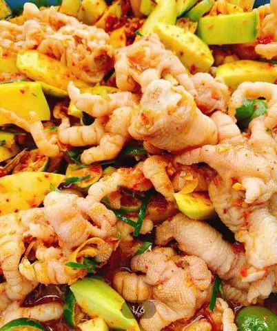Hình ảnh chân gà sốt thái 