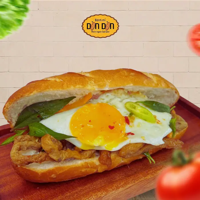 Hình ảnh BÁNH MÌ CHẢ CÁ ỐP LA