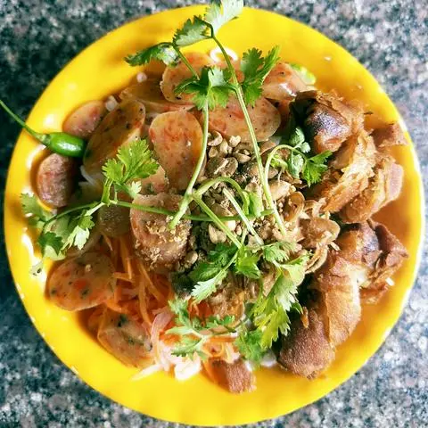 Hình ảnh Bún nem chua chả ram