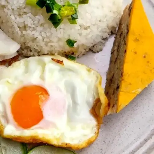 Hình ảnh Cơm tấm chả trứng opla