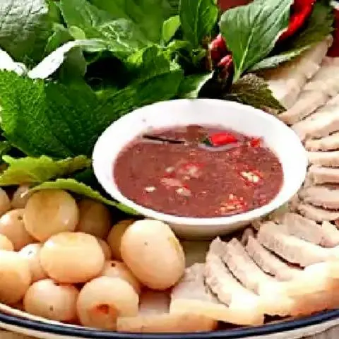 Hình ảnh Thịt luộc cà pháo mắm tôm