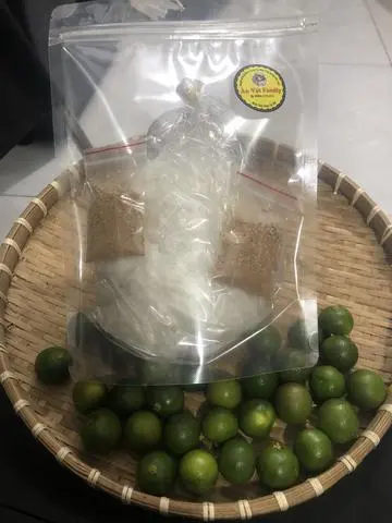 Hình ảnh Bánh tráng phơi sương muối sặc hạt