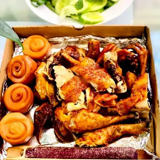 Hình ảnh Combo 1 gà, 1 cơm lam, 5 bánh bao chiên, 1 pepsi