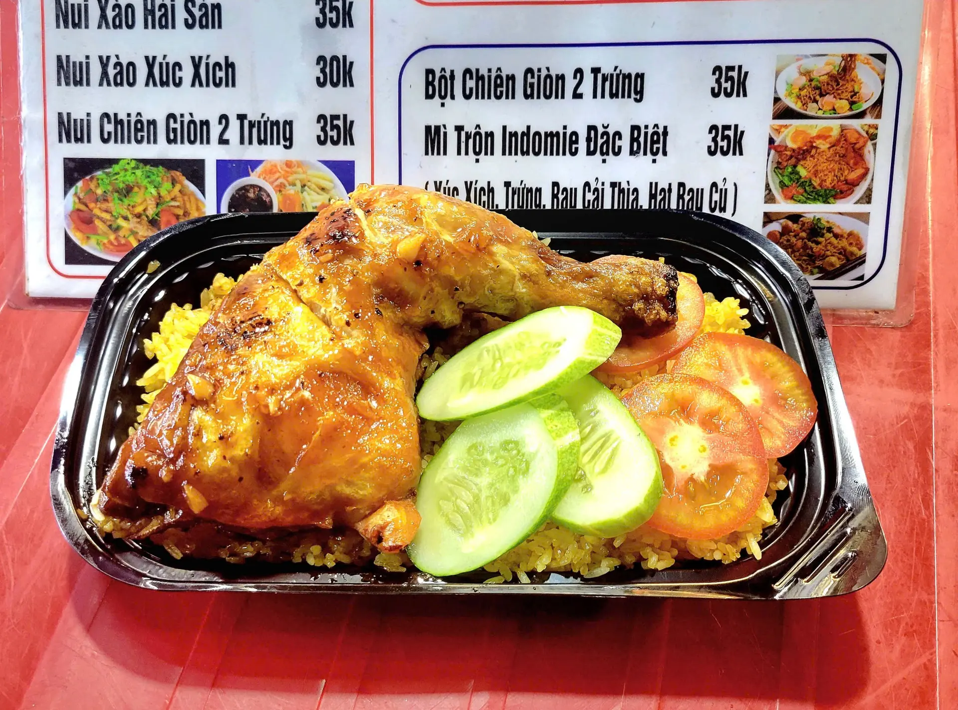 Hình ảnh Cơm Gà Sốt Chua Ngọt