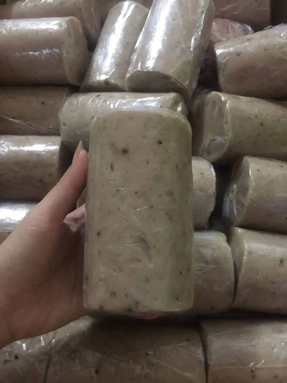 Hình ảnh Chả lụa Bình Định loại ngon (1 cây ~ 500gr)