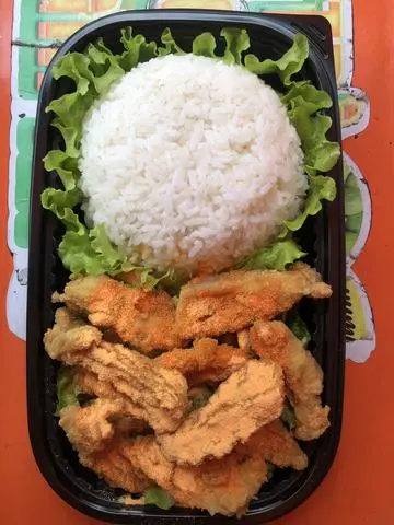 Hình ảnh cơm sụn gà lắc phô mai 