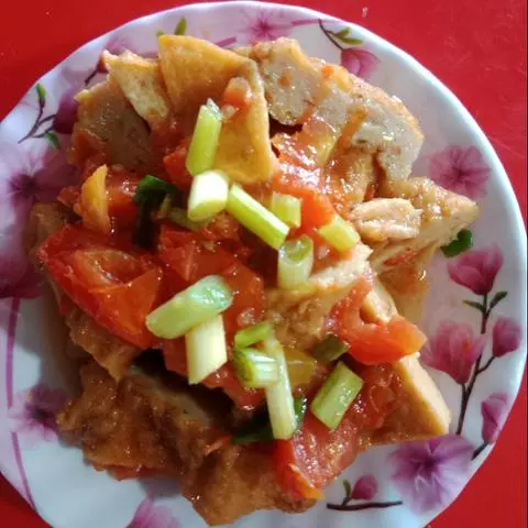 Hình ảnh Cơm Chả Cá Xốt Cà Chua 