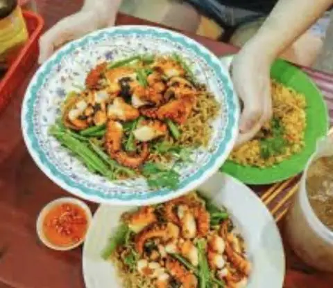 Hình ảnh mì xào bạch tuộc (phần 2 goi)
