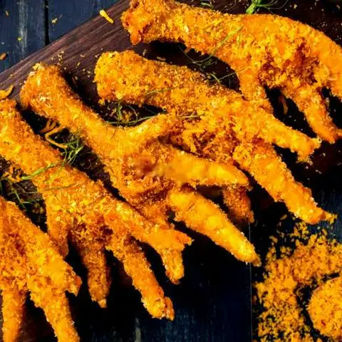 Hình ảnh Chân gà rút xương rang muối - 5 chân