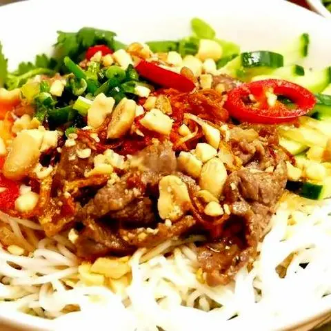 Hình ảnh Bún thịt Bò Xào