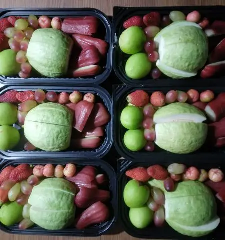 Hình ảnh set trái cây gồm mận ổi và xoài các loại