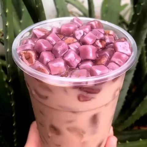 Hình ảnh Trà sữa trân châu khoai môn size M