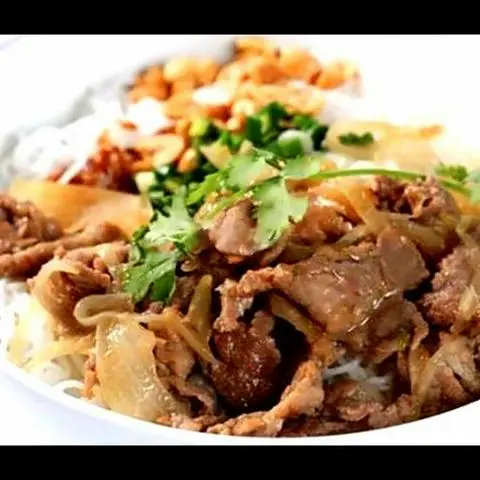 Hình ảnh Bún Thịt Heo Xào