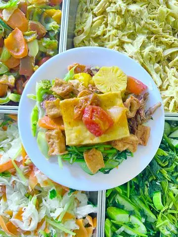 Hình ảnh Cơm chay đậu hũ sốt cà