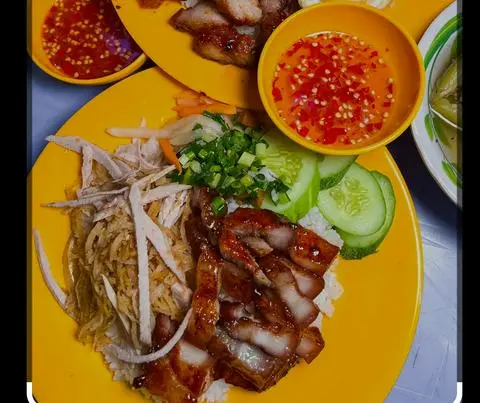 Hình ảnh cơm ba rọi bì