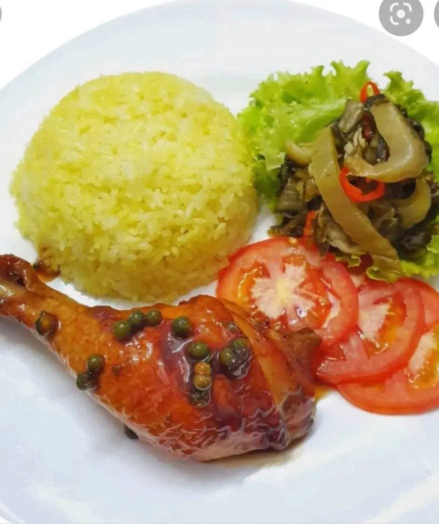Hình ảnh Cơm Gà Chiên Mắm Tỏi ( Sz Nhỏ )