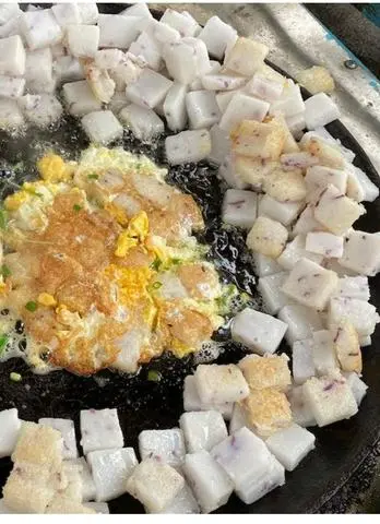 Hình ảnh bột chiên khoai môn 3 trứng