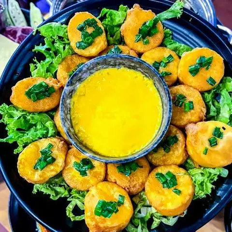 Hình ảnh Đậu hũ trứng chiên sốt hoàng kim