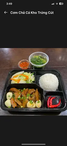 Hình ảnh Cơm chả cá kho trứng cút
