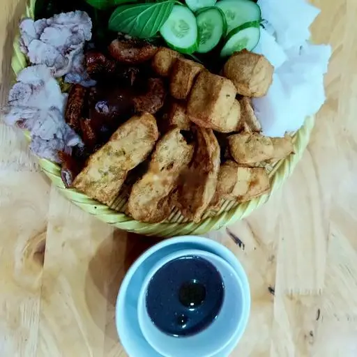 Hình ảnh Bún đậu thịt - nem - lòng