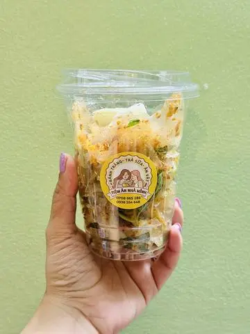 Hình ảnh Bánh tráng trộn Bơ cay 