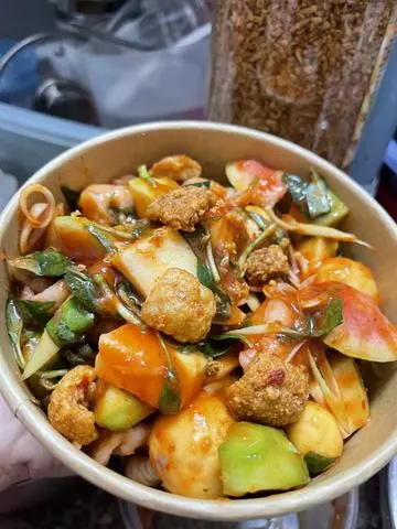 Hình ảnh Mix Chân Gà Trứng Non size to