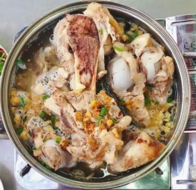 Hình ảnh lẩu xương ống 