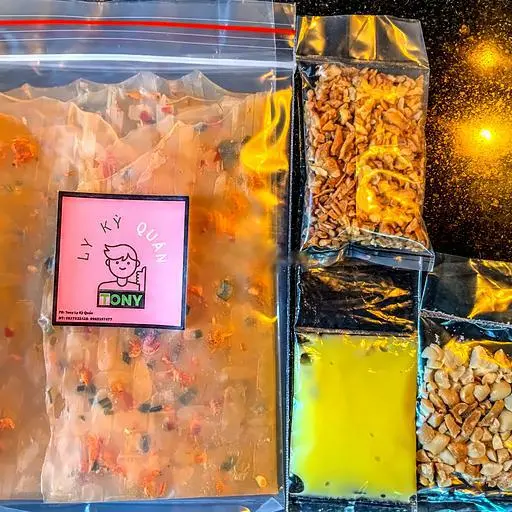 Hình ảnh Bánh dẻo tôm bơ tỏi phi