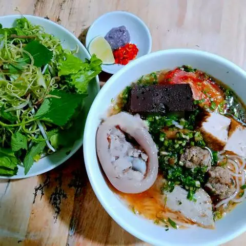 Hình ảnh Bún riêu cua giò