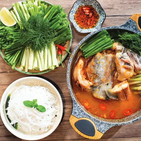 Hình ảnh Lẩu Cá Lăng Nấu Riêu (Đầu Đuôi)