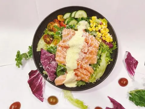 Hình ảnh 최고급 노르웨이산 생연어 샐러드 (x1.5) / Salmon salad (x1.5) / Salad cá hồi (x1.5)