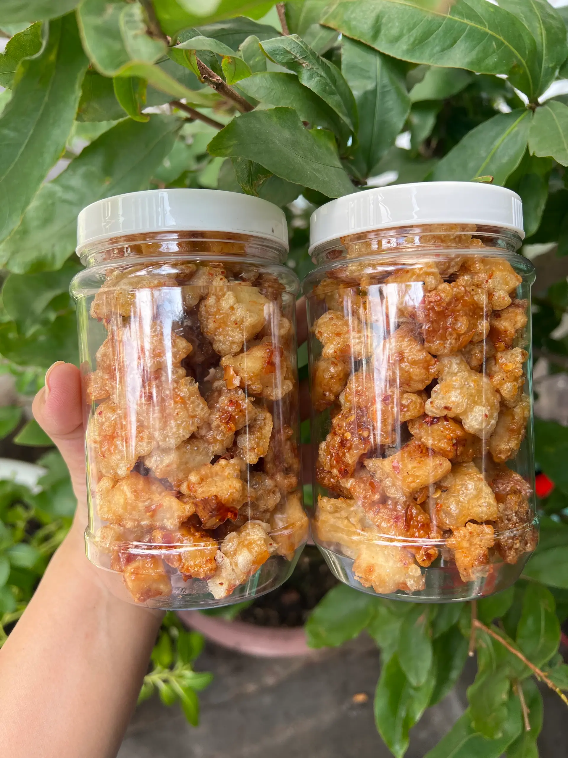 Hình ảnh Da heo tóp mỡ chiên giòn mắm tỏi