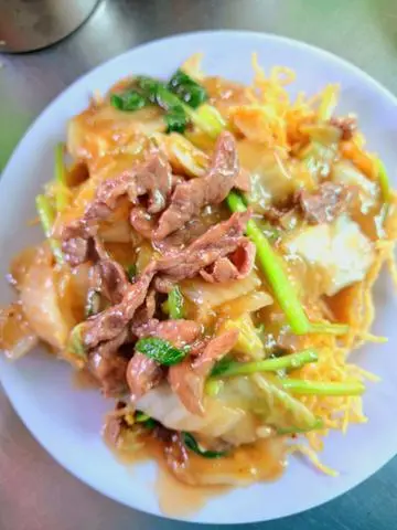 Hình ảnh Mì giòn xào bò