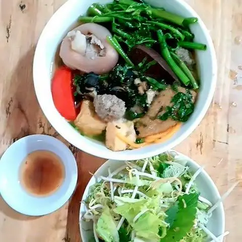 Hình ảnh Canh bún cua giò