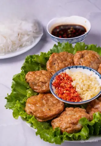 Hình ảnh Chả vịt Vân Đình chiên nóng phần nhỏ