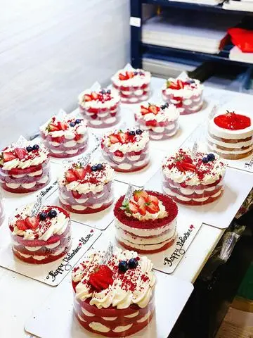 Hình ảnh red velvet ( ổ 10cm ) kem phô mai 