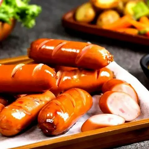 Hình ảnh Cơm xúc xích chiên