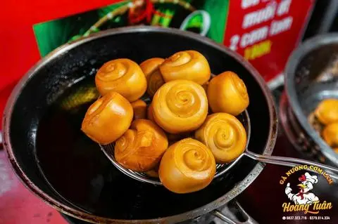 Hình ảnh 5 cái bánh bao chiên giòn 